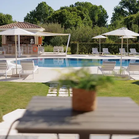Santos Apartments&studios Dassia (Corfu)
