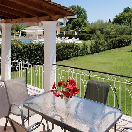 Santos Apartments&studios * Dassia (Corfu)