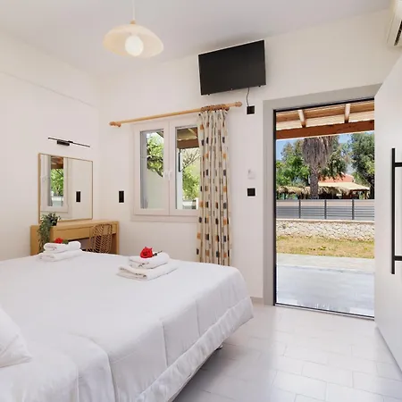 Santos Apartments&studios * Dassia (Corfu)
