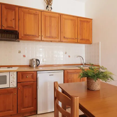 Santos & Dassia (Corfu)