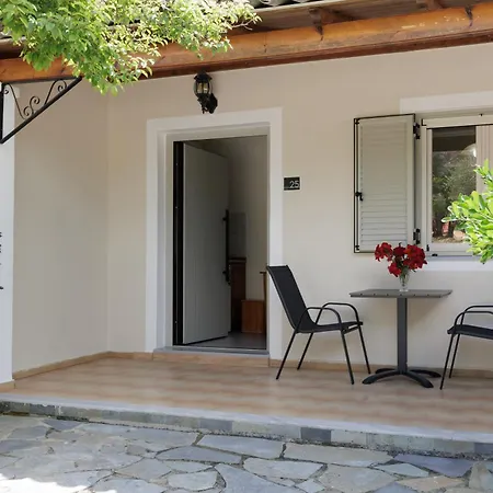 Santos & Apartment Dassia (Corfu)