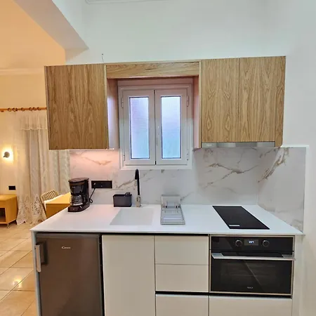 Santos & Apartment Dassia (Corfu)