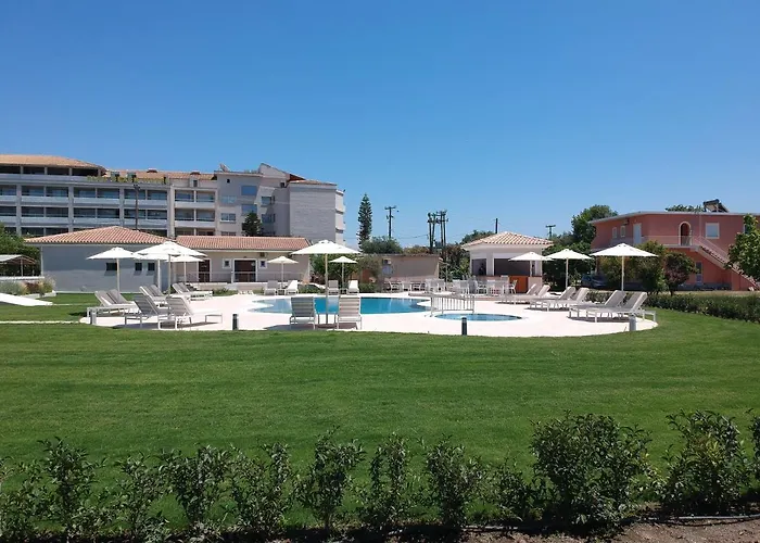 Santos & Appartement Dassia (Corfu)